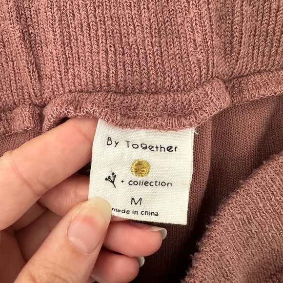 By Together mauve knit set. Bottoms are medium, top is small. $12 for both - Picture 3 of 5